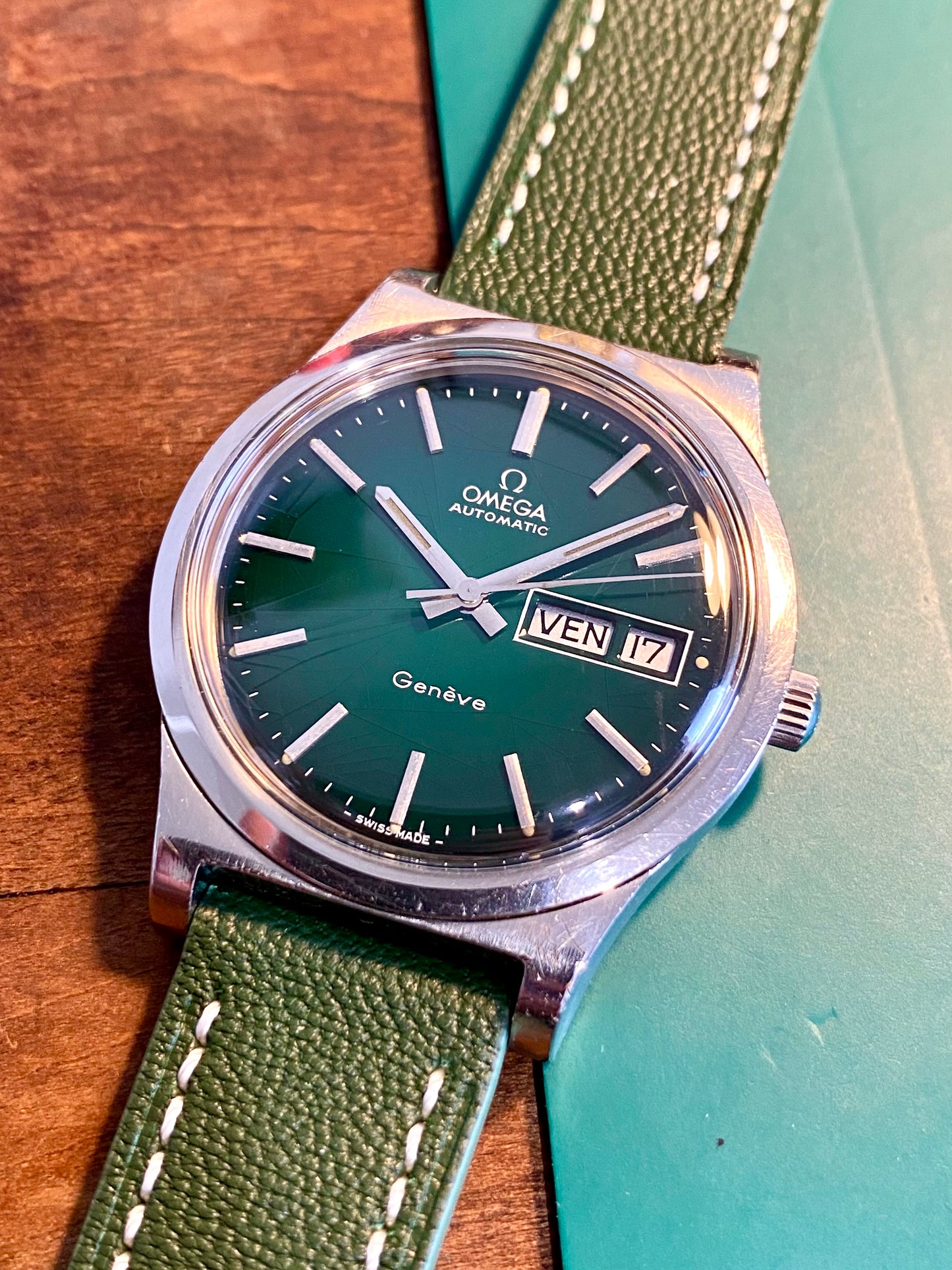 Omega Genève Cadran Vert "Émeraude" Automatic Cal. 1022 Réf. 166.0169 Montre Vintage 1973