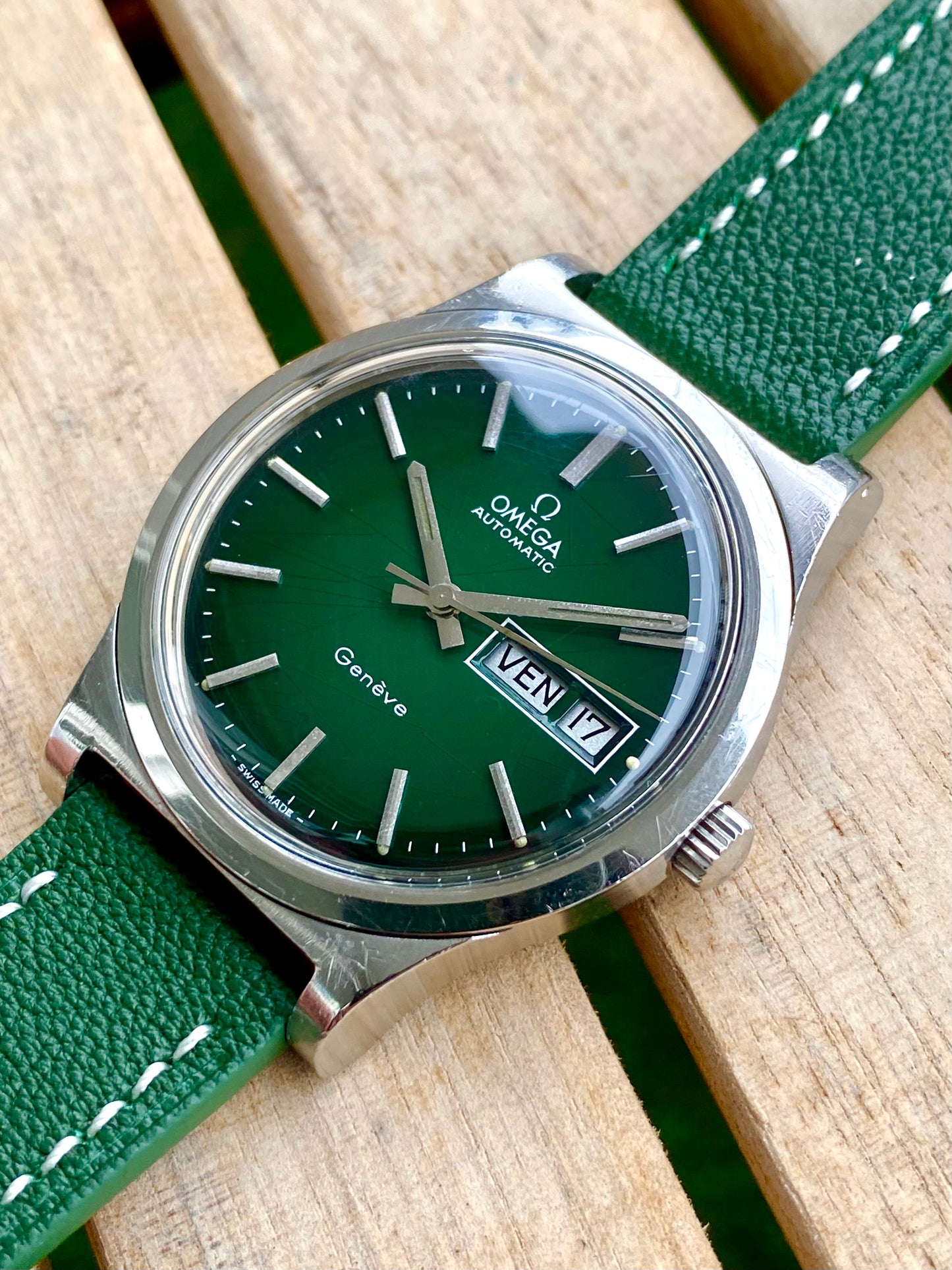 Omega Genève Cadran Vert "Émeraude" Automatic Cal. 1022 Réf. 166.0169 Montre Vintage 1973