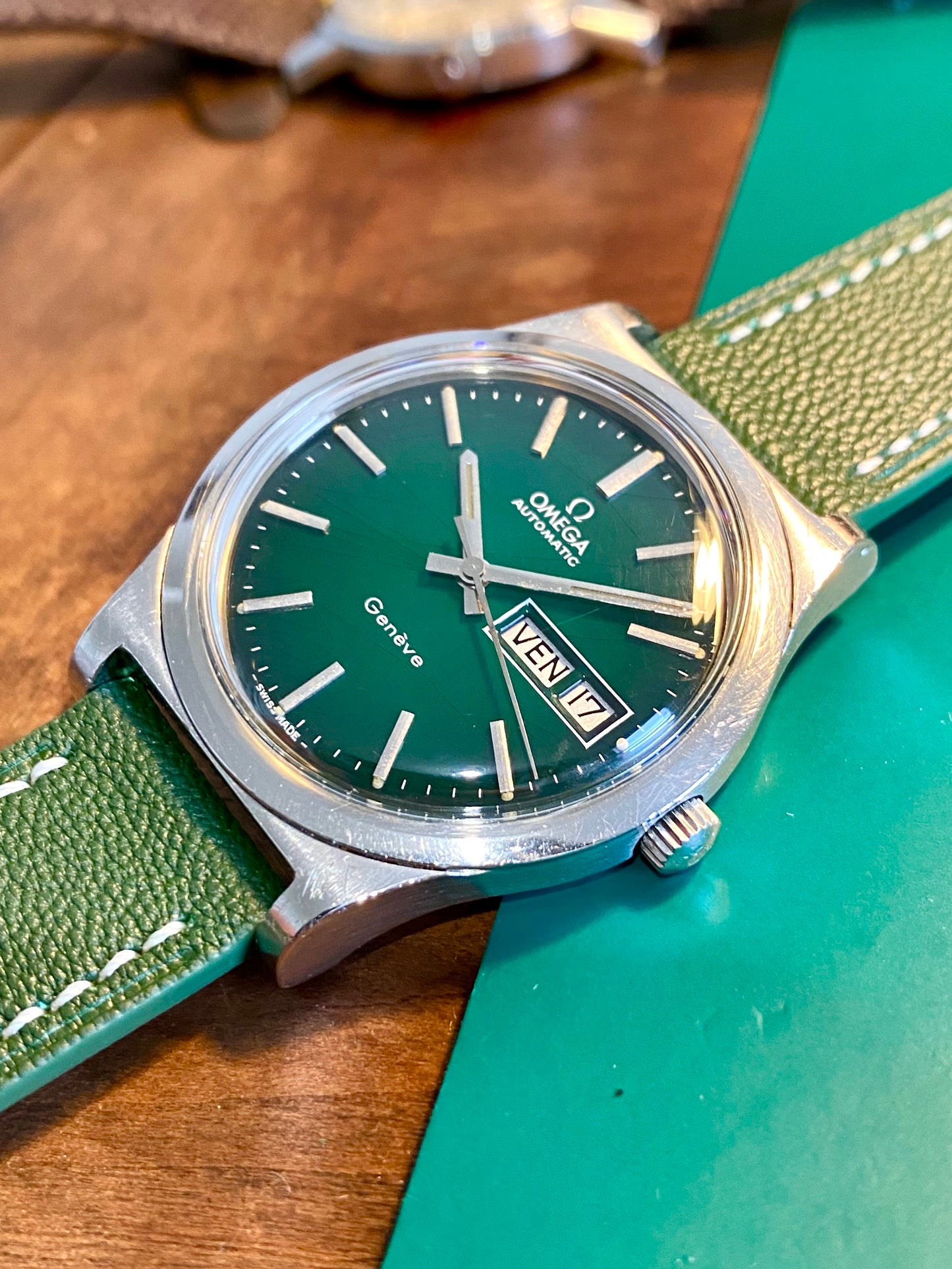 Omega Genève Cadran Vert "Émeraude" Automatic Cal. 1022 Réf. 166.0169 Montre Vintage 1973