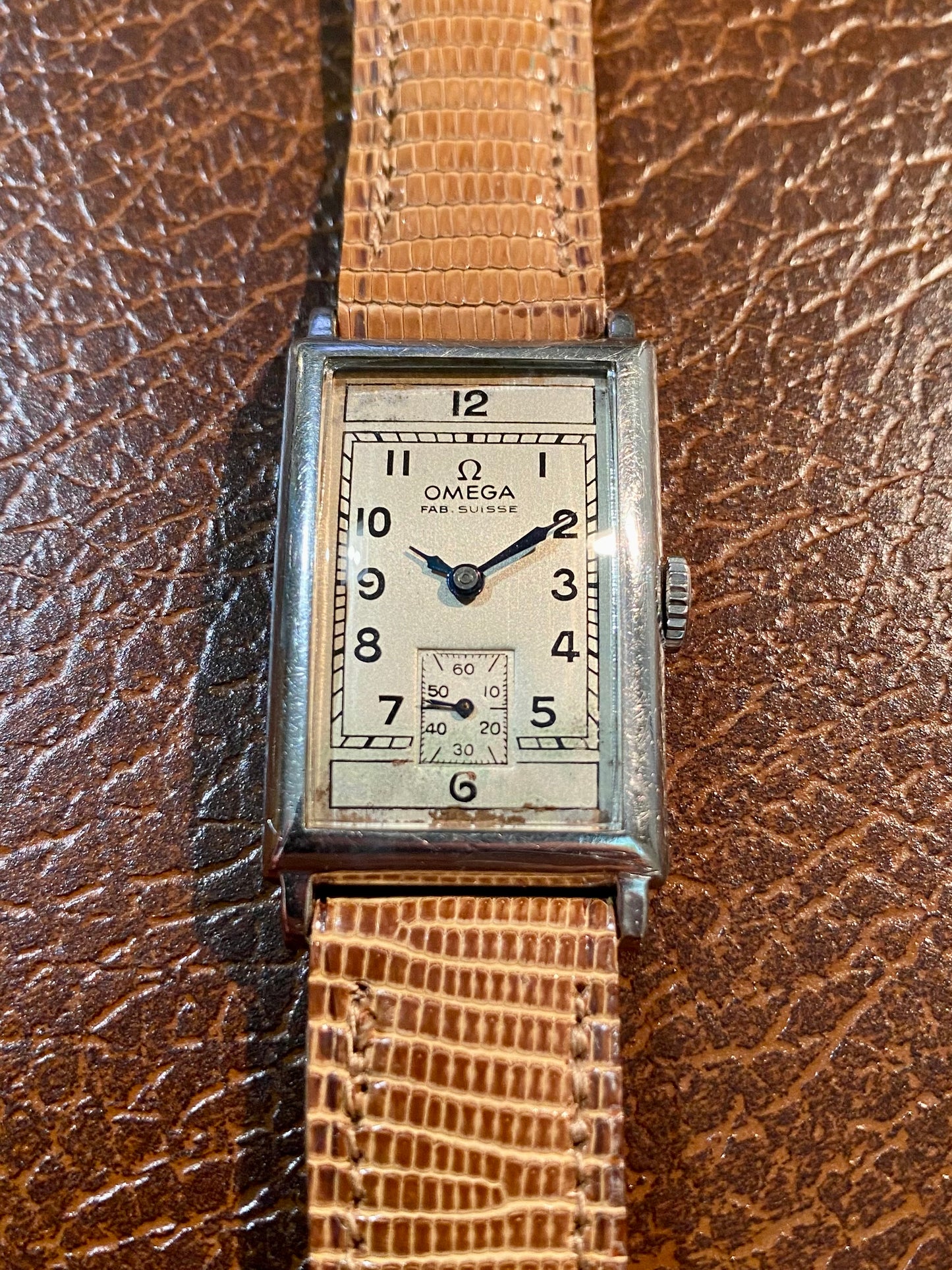 Omega T17 Montre Vintage Mécanique Rectangle 1936