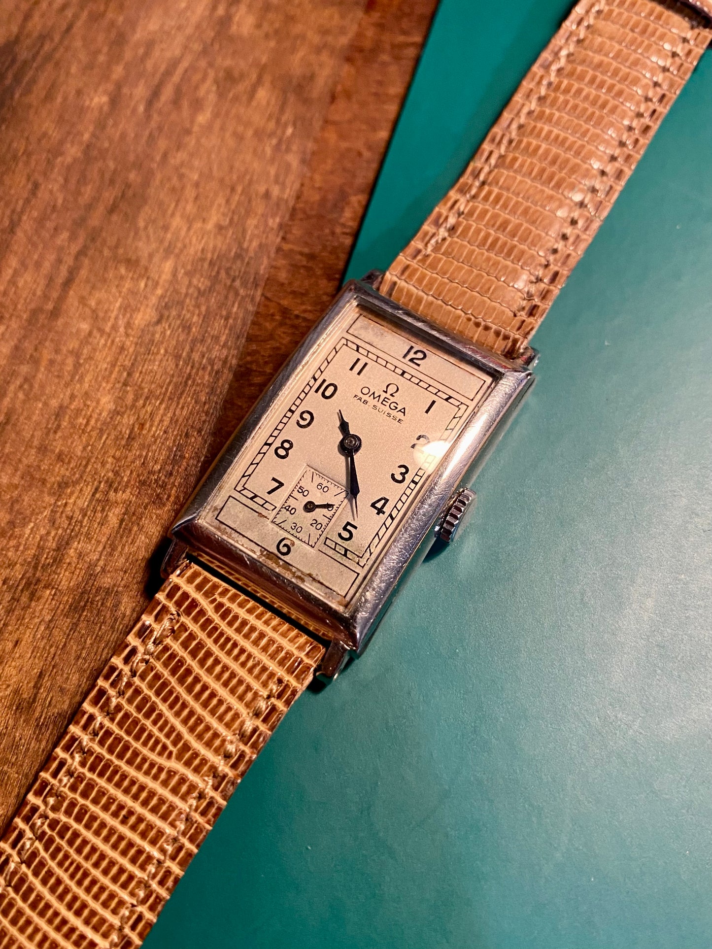 Omega T17 Montre Vintage Mécanique Rectangle 1936