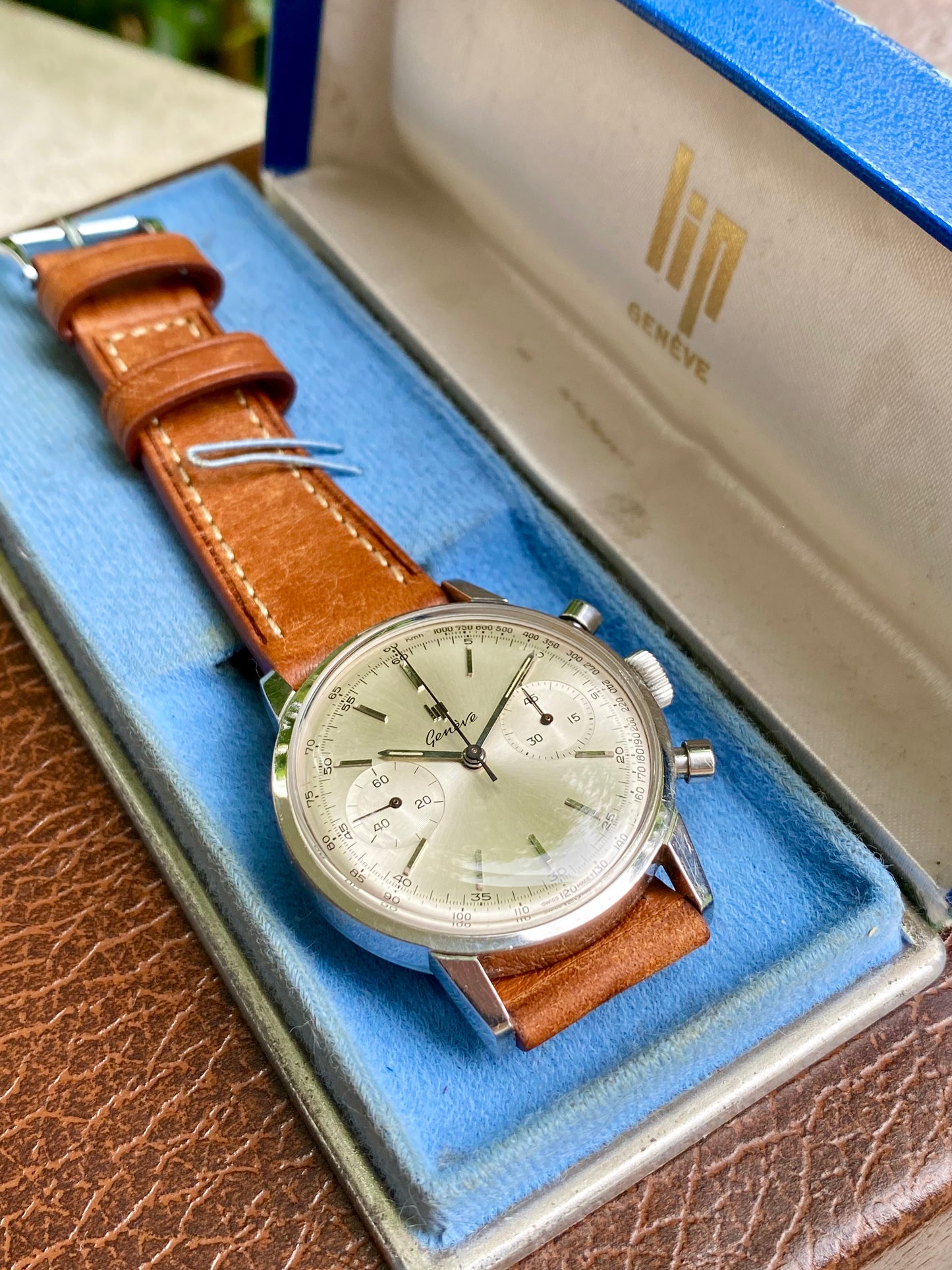 LIP Genève Chronograph + Boîte - Montre Vintage Mécanique RCH830 Venus188 Acier Monobloc 1960