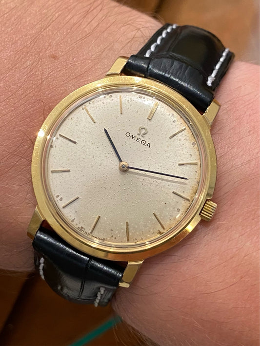 Omega Extra-Slim 111.046 Montre Vintage Mécanique Cal.620 1966