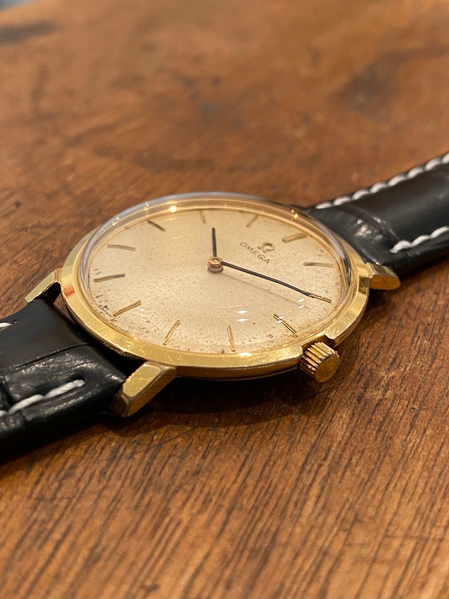 Omega Extra-Slim 111.046 Montre Vintage Mécanique Cal.620 1966