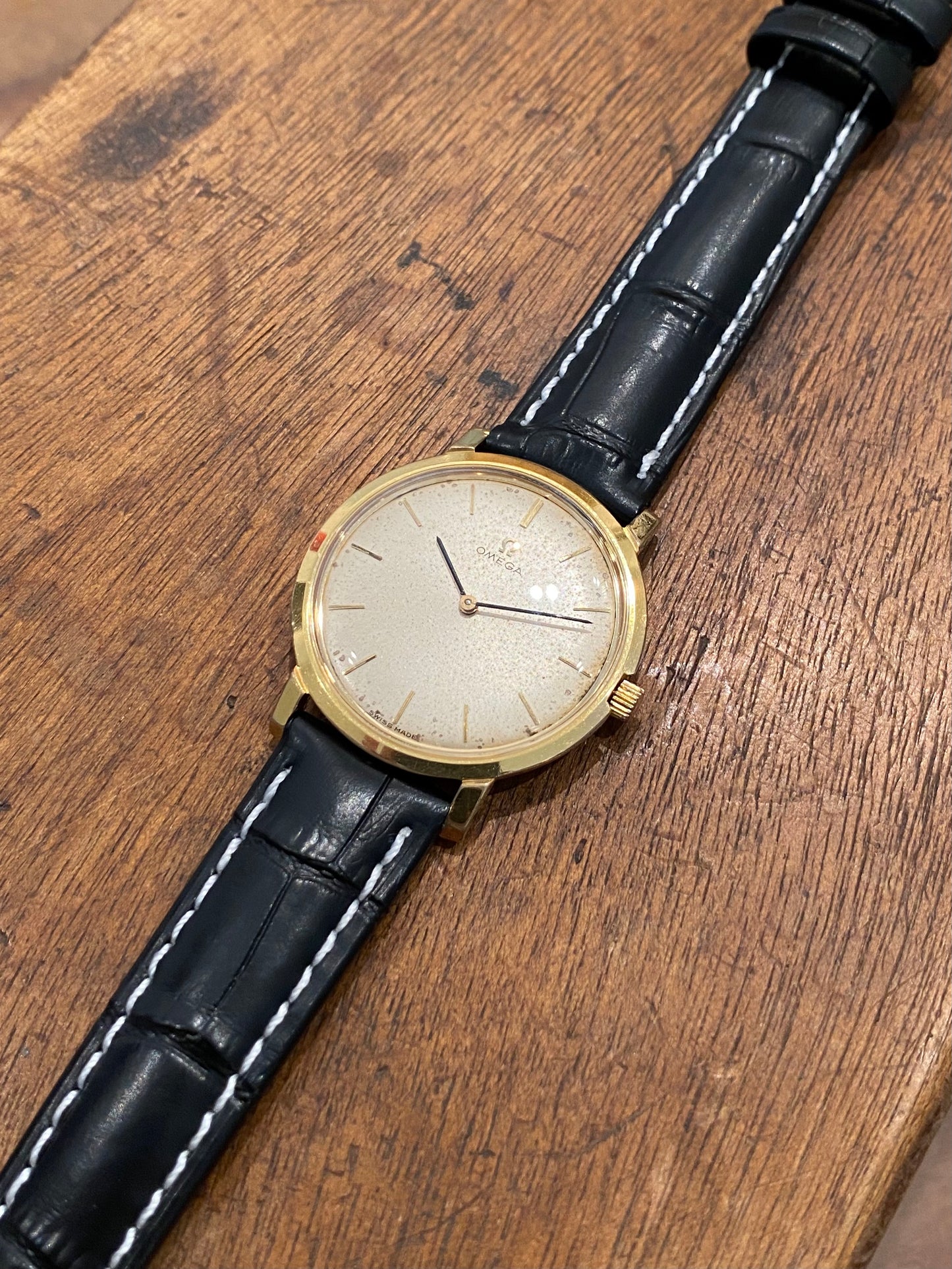 Omega Extra-Slim 111.046 Montre Vintage Mécanique Cal.620 1966