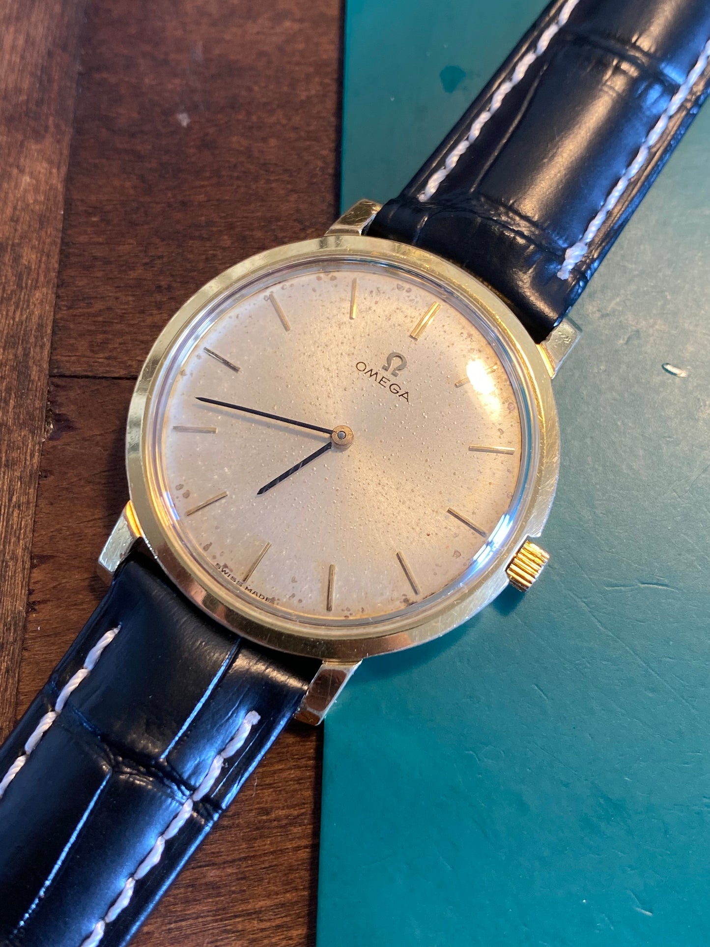 Omega Extra-Slim 111.046 Montre Vintage Mécanique Cal.620 1966