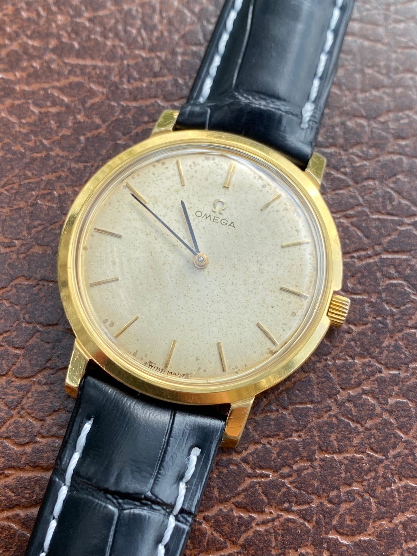 Omega Extra-Slim 111.046 Montre Vintage Mécanique Cal.620 1966